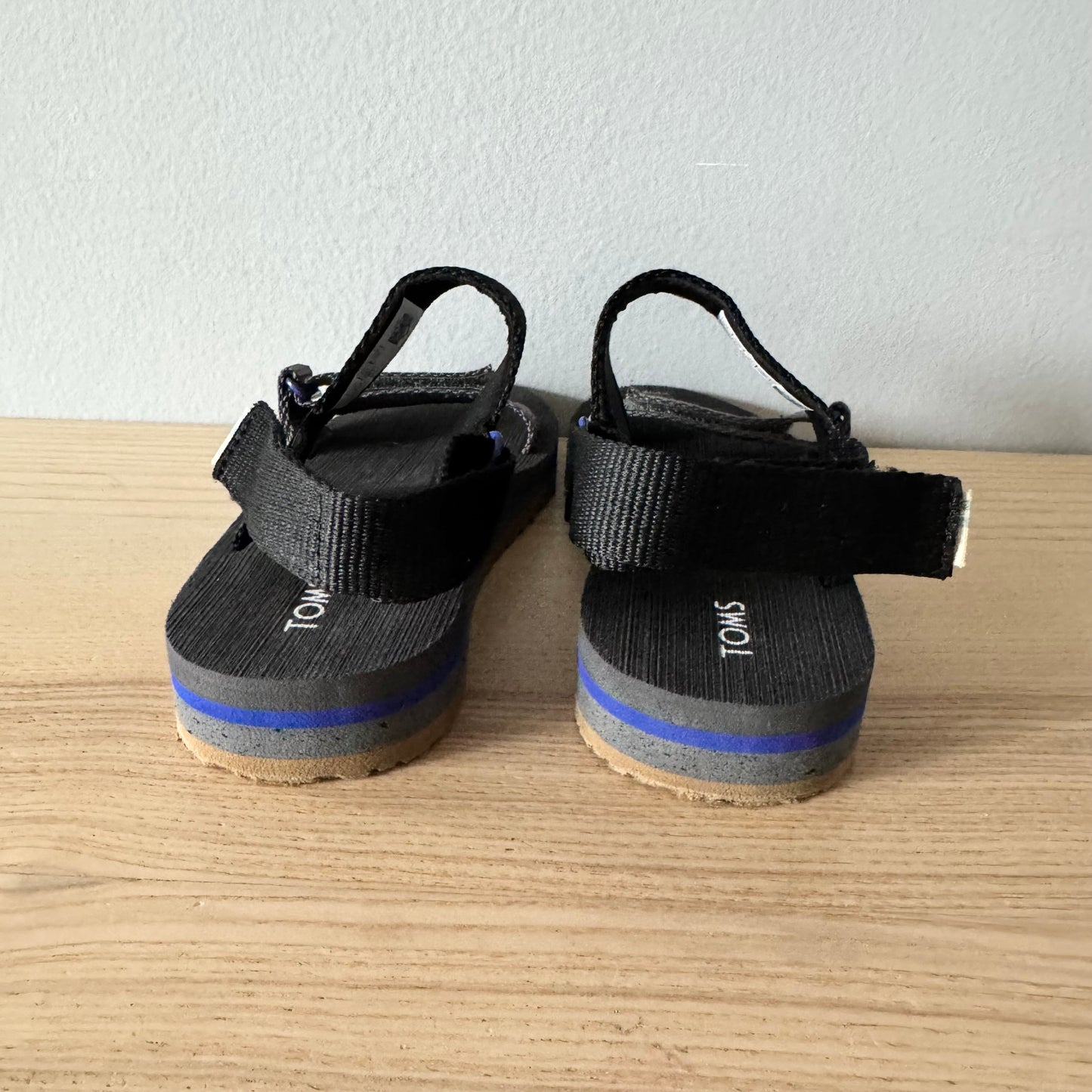 Toms / Sandales / US 13