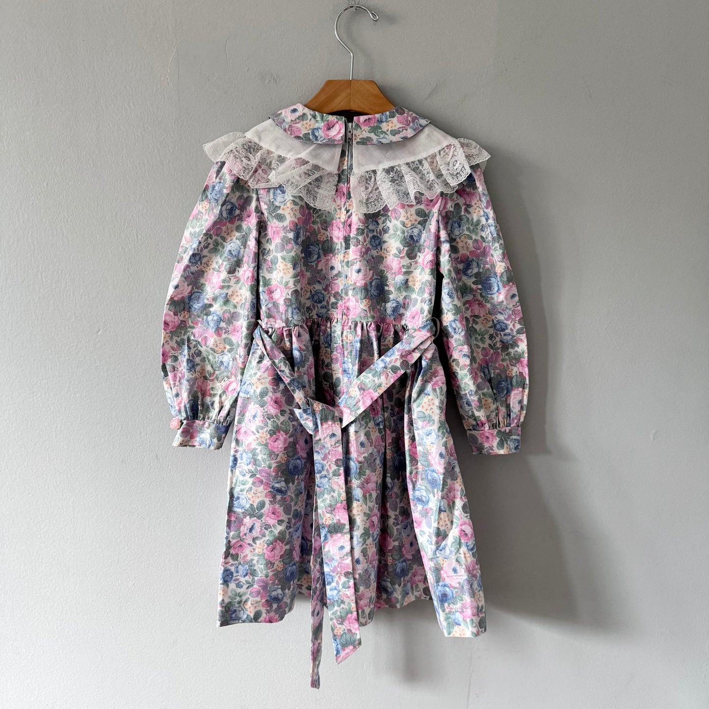 Vintage / Floral long sleeve dress / 6Y