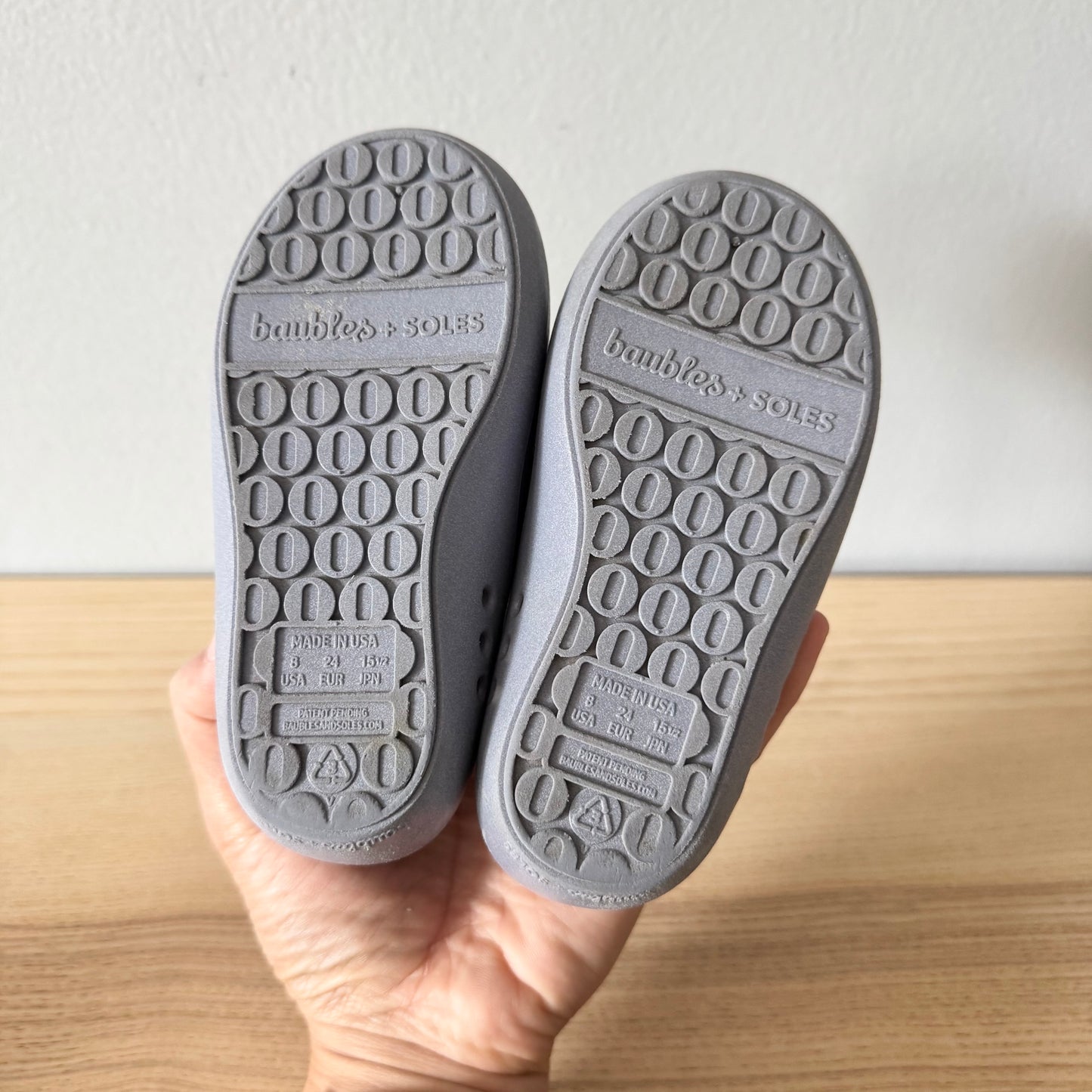 Baubles + Soles / Shoes / US8