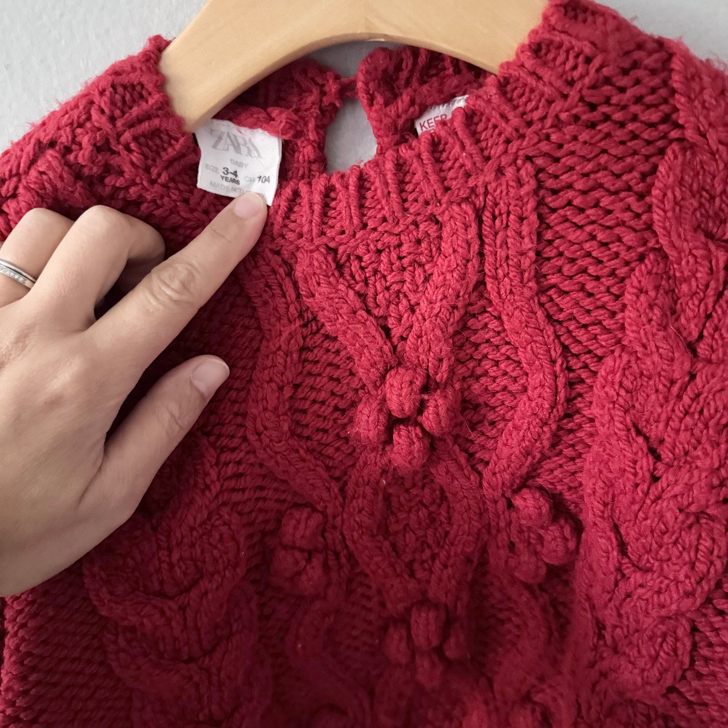 Zara / Red cable knit top / 3-4Y