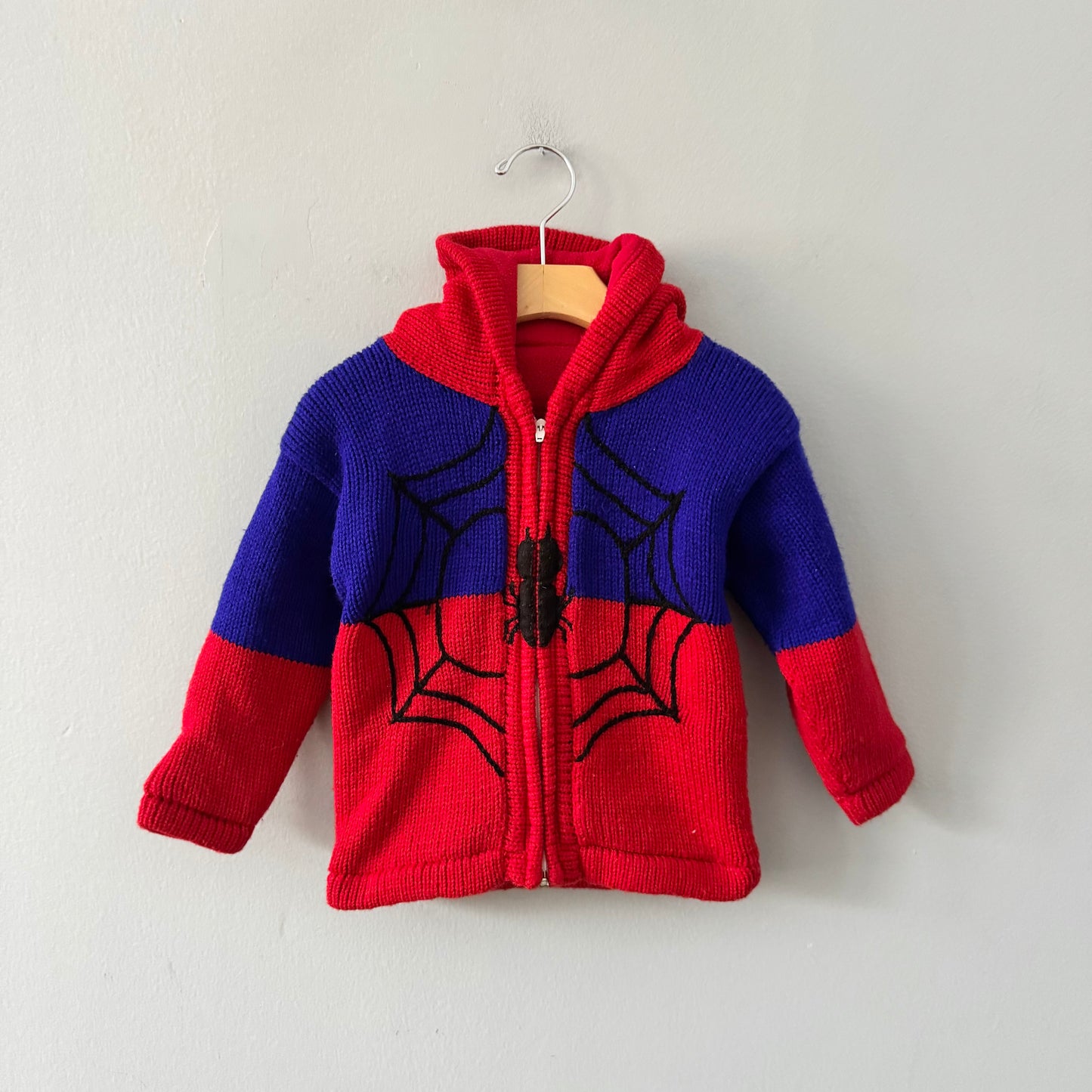 Fait main / Veste tricotée zippée Spiderman / 2-3 ans