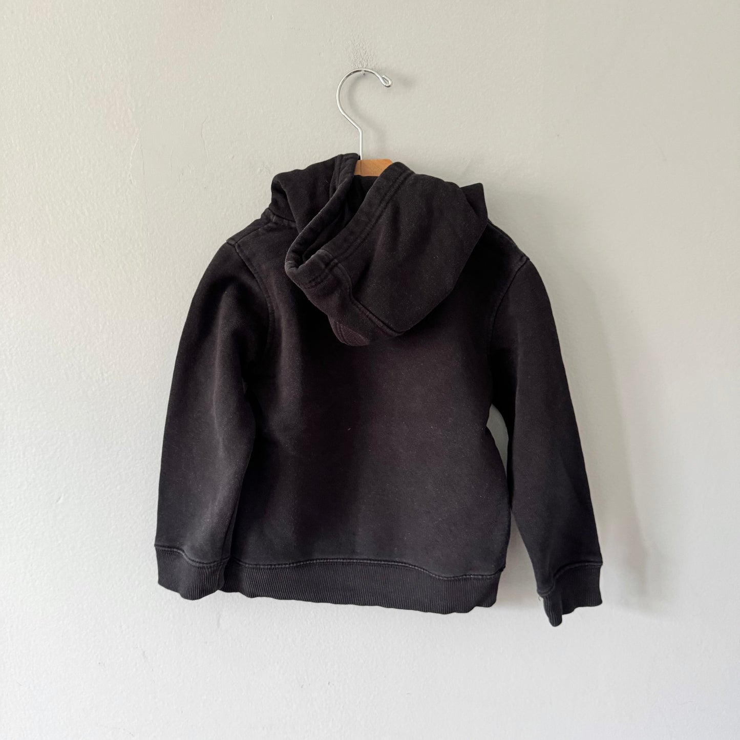 NHL / Black hoodie / 4T