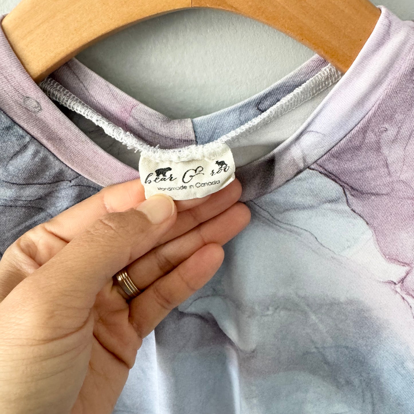 Bear & Roo / Blue purple short sleeve top / 2T