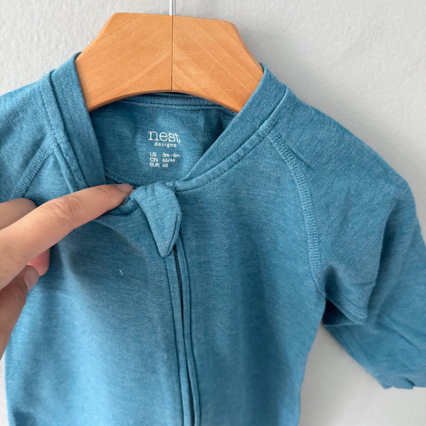Nest x Pantone / Grenouillère bleue / 3-6M