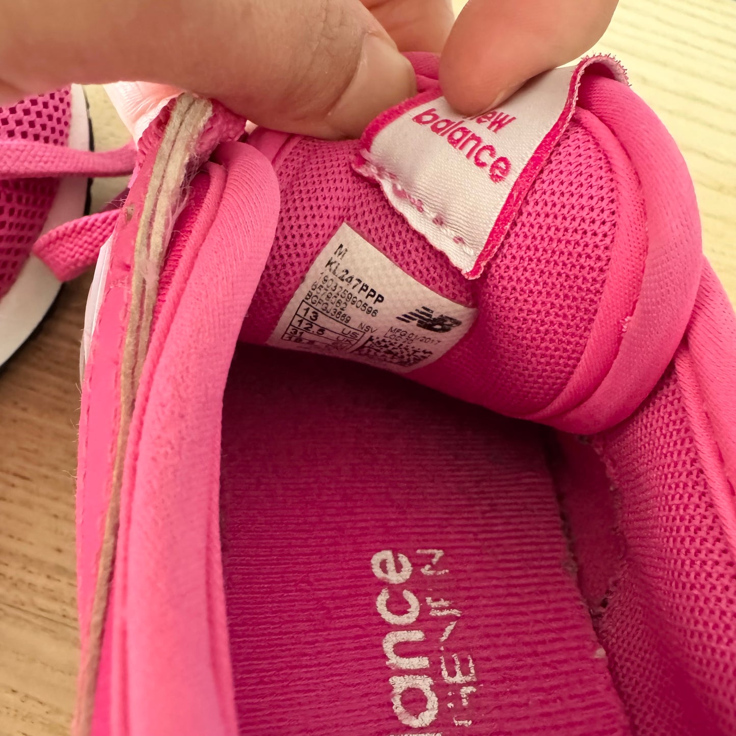 New Balance / Pink sneaker / US13