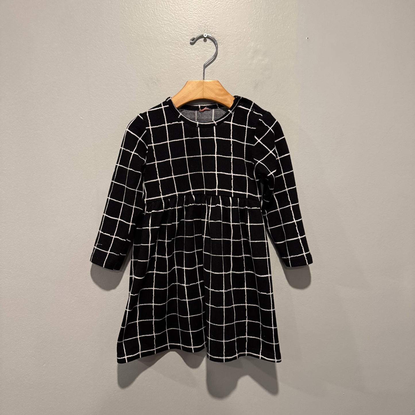 No brand / Black x white check knit dress / 3T