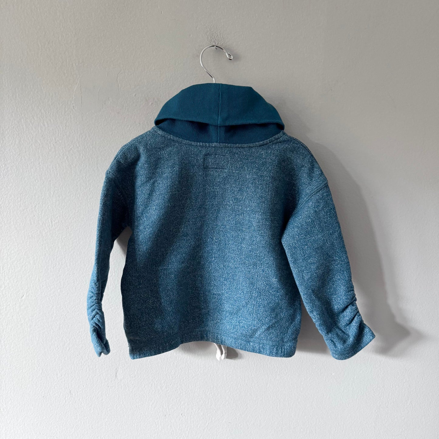 Roots / Green salt and pepper crew top / 3T