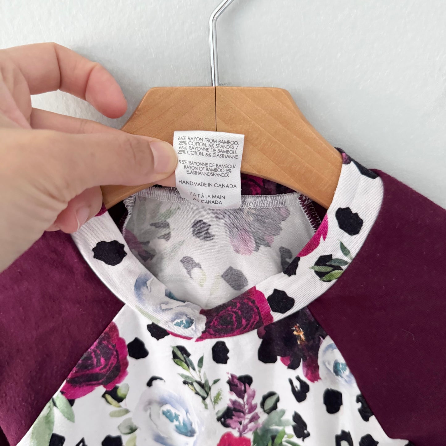 Vi & Jax / Manches longues raglan bordeaux et fleuri / 2-3 ans