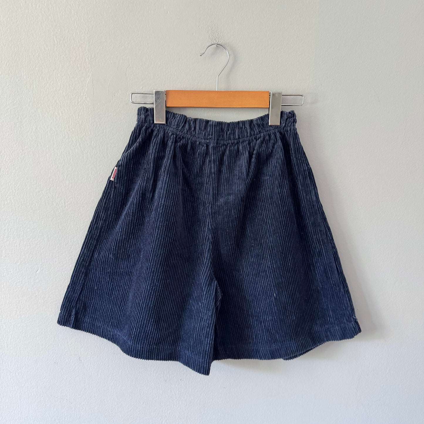 Vintage Krickets / Black corduroy wide shorts / 10Y