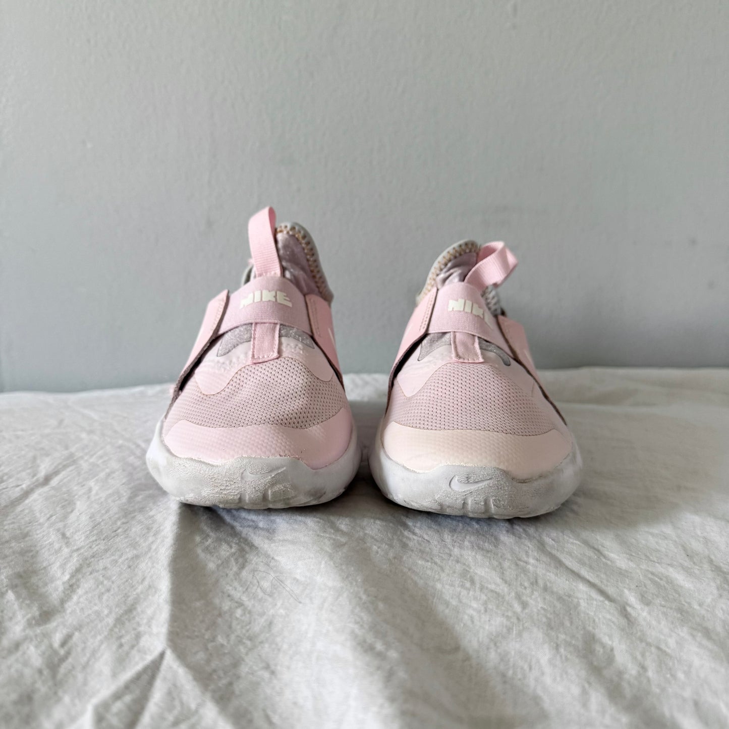 Nike / Running Shoes / US13