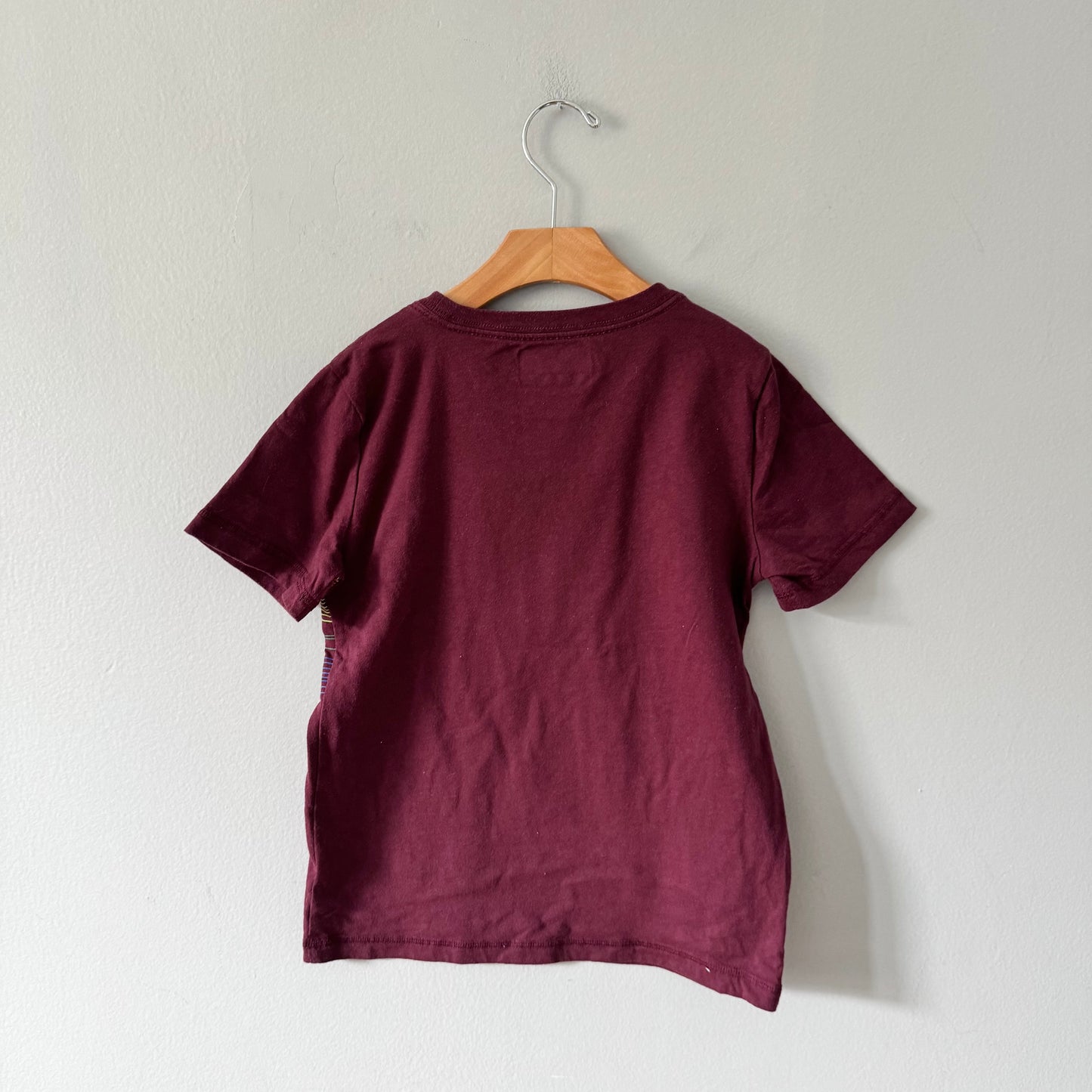 Eddie Bauer / Burgundy T-shirt / 7-8Y