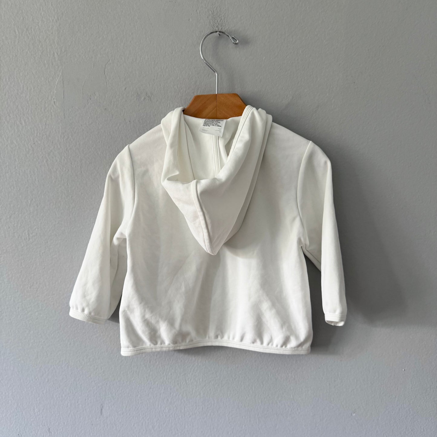 Uniqlo / White airism zip up hoodie / 12-18M