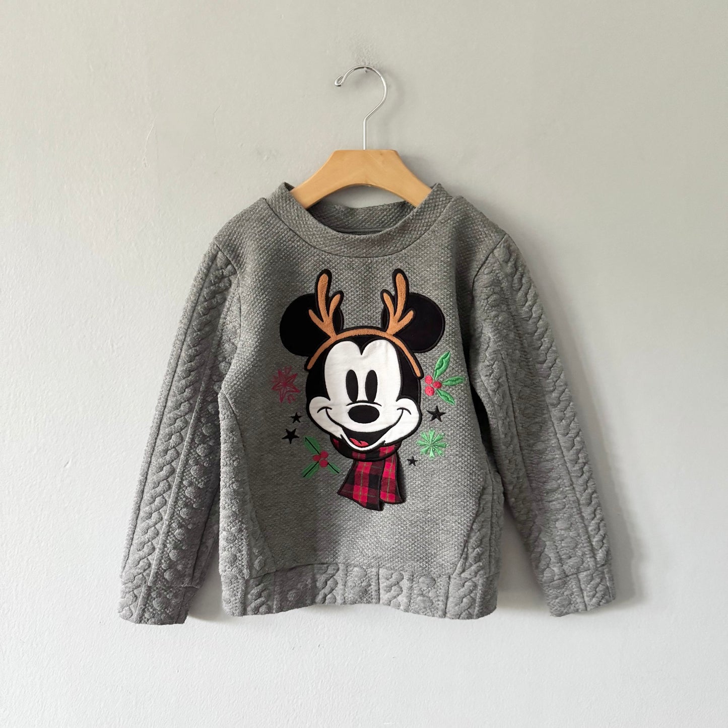 Disney store / Dark grey Mickey sweatshirt / 5-6Y