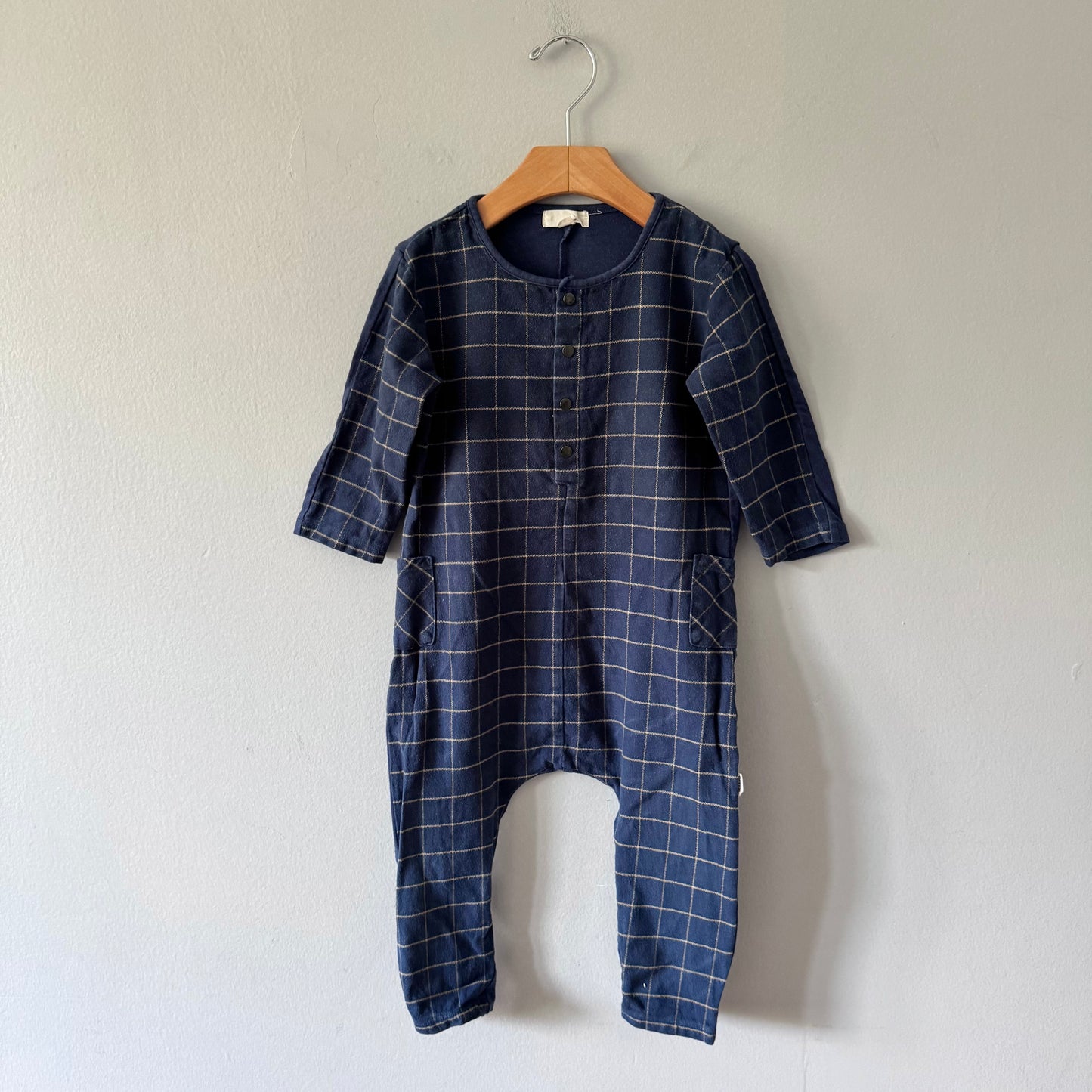 Greige. / Navy romper / 2T