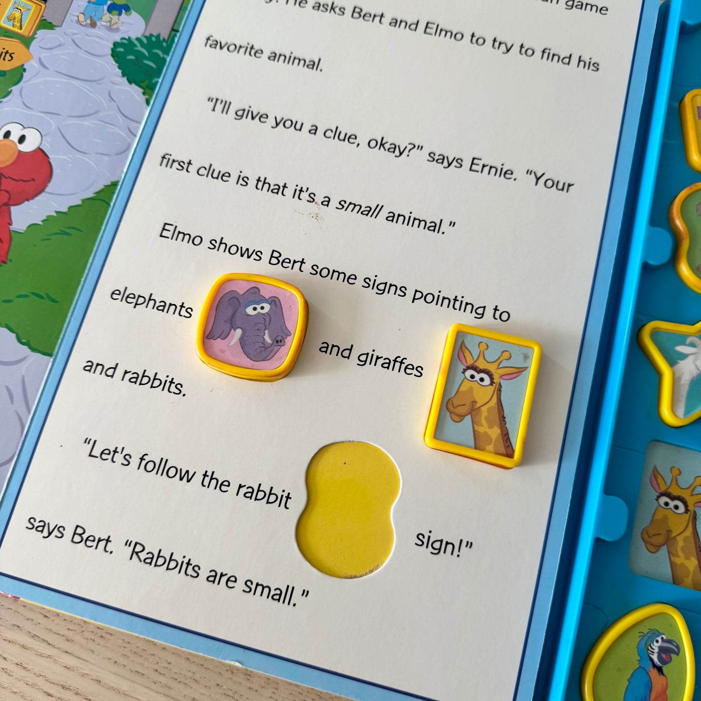 Sesame Street - Elmo's Zoo - A Puzzle Sound Book