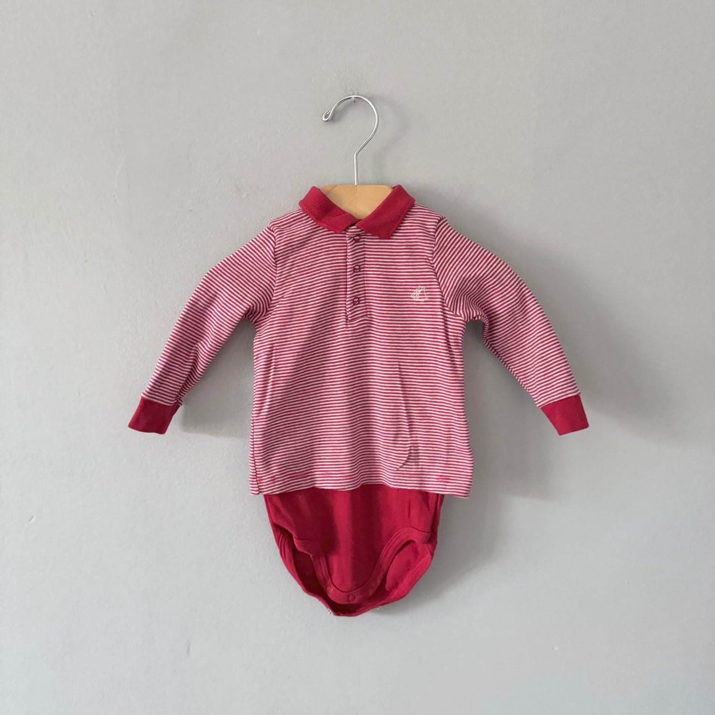 Petit Bateau / Red stripe shirt onesie / 6M