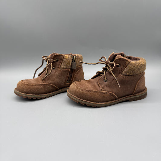 UGG / Boots / US9