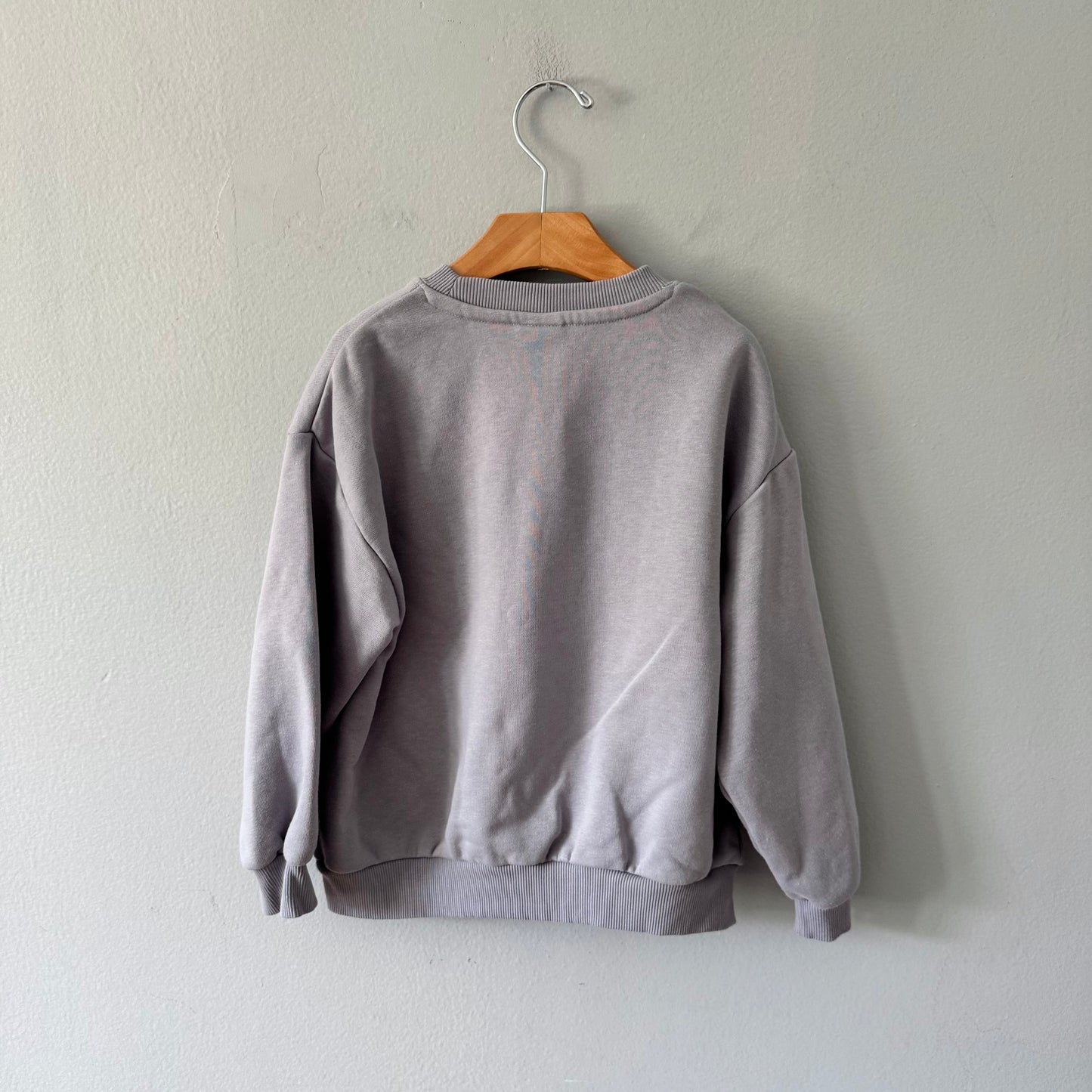 Zara / Grey You can find me here sweatshirt / 5Y