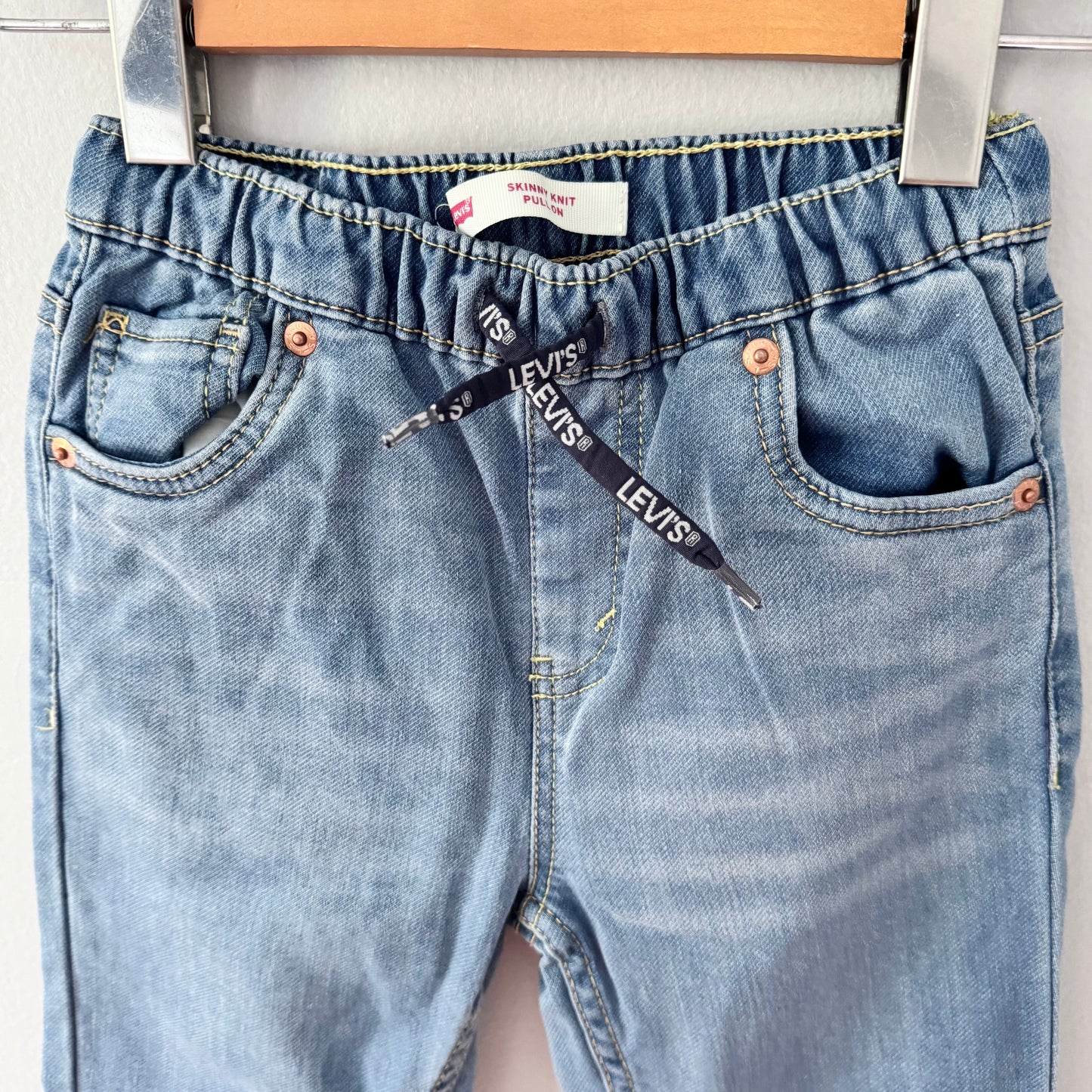 Levi's / Skinny knit pull on / 7Y