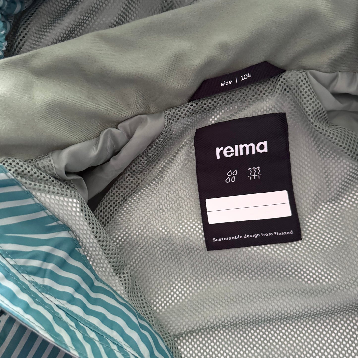 Reima / Green mesh lined windbreaker / 104