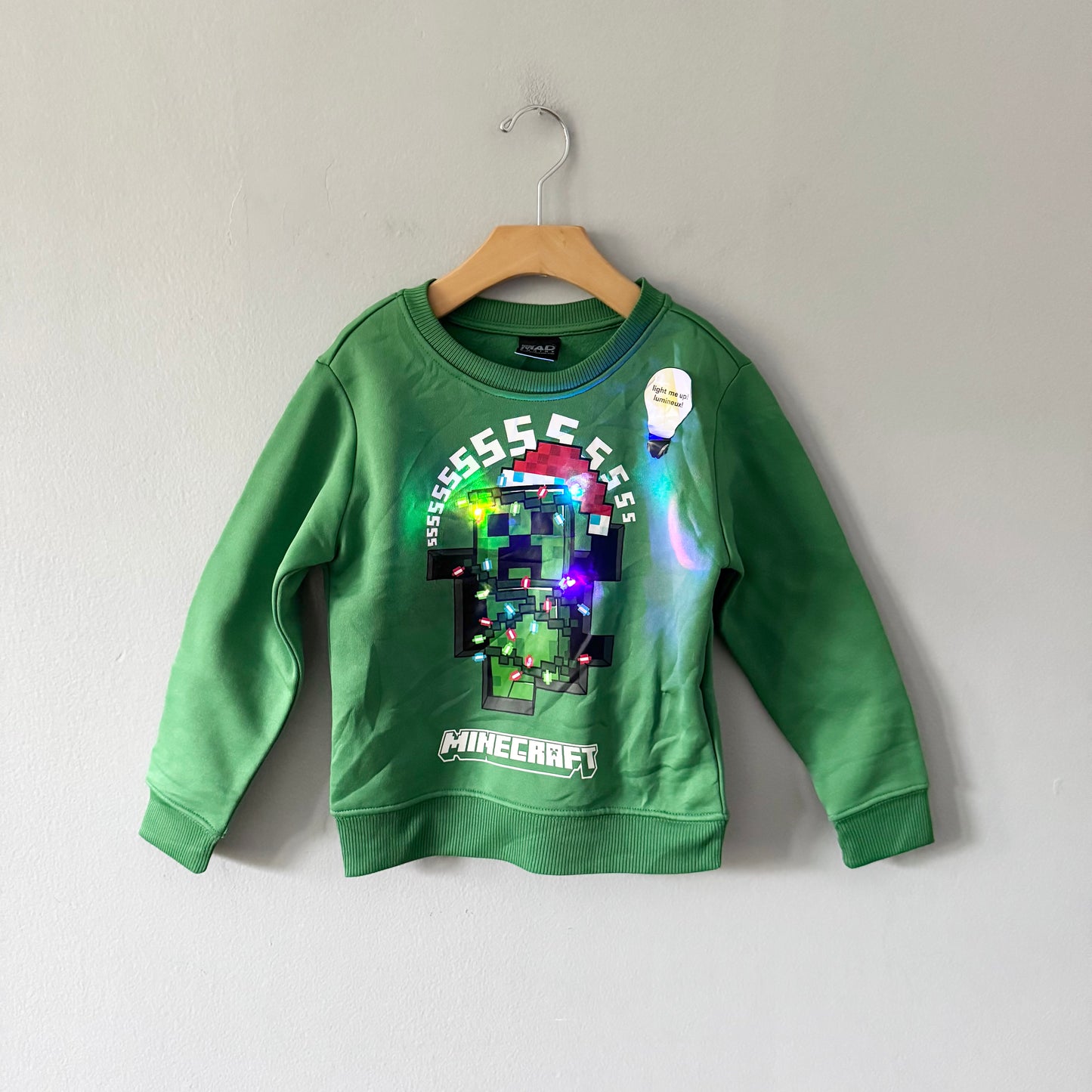 Minecraft / Green sweatshirt - light up / 4-5Y - New with tag