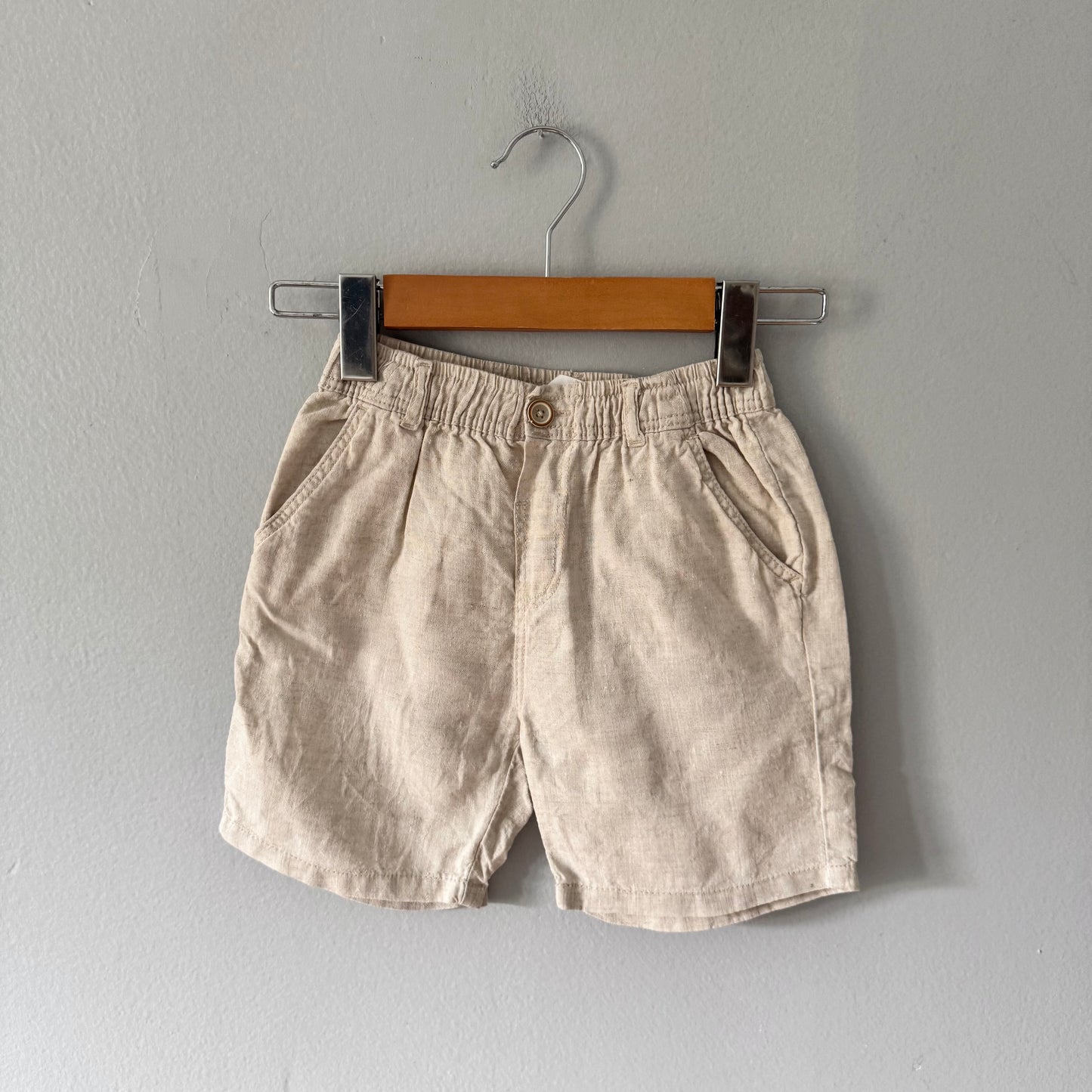 Zara / Beige linen shorts / 4-5Y