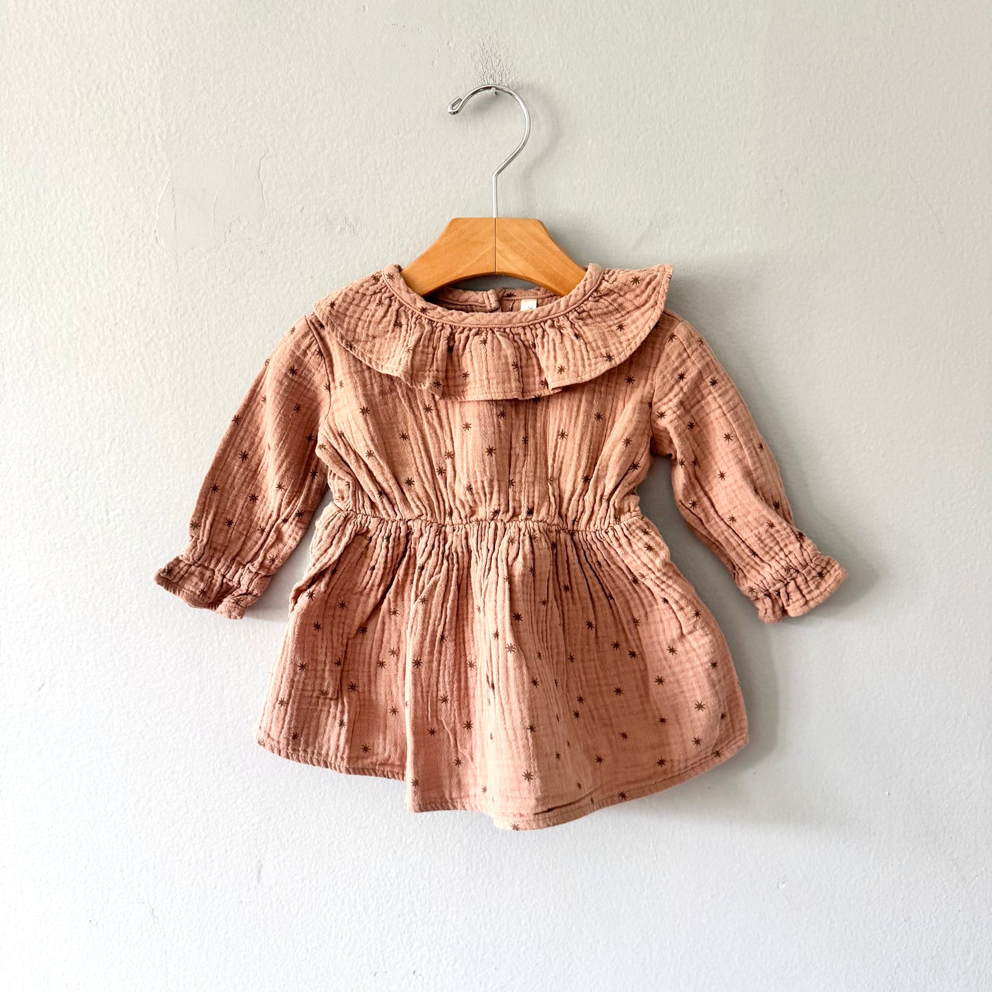 Rylee + Cru / Brown muslin long sleeve dress / 6-12M