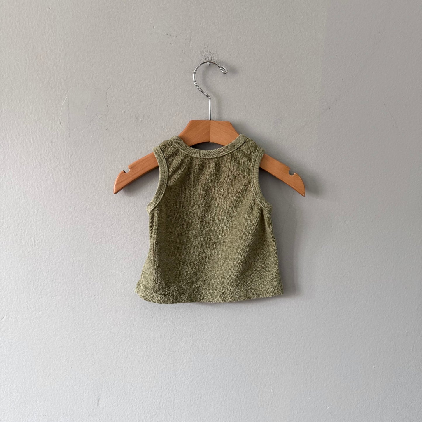 Rise little earthling / Khaki pile tank / 6-9M