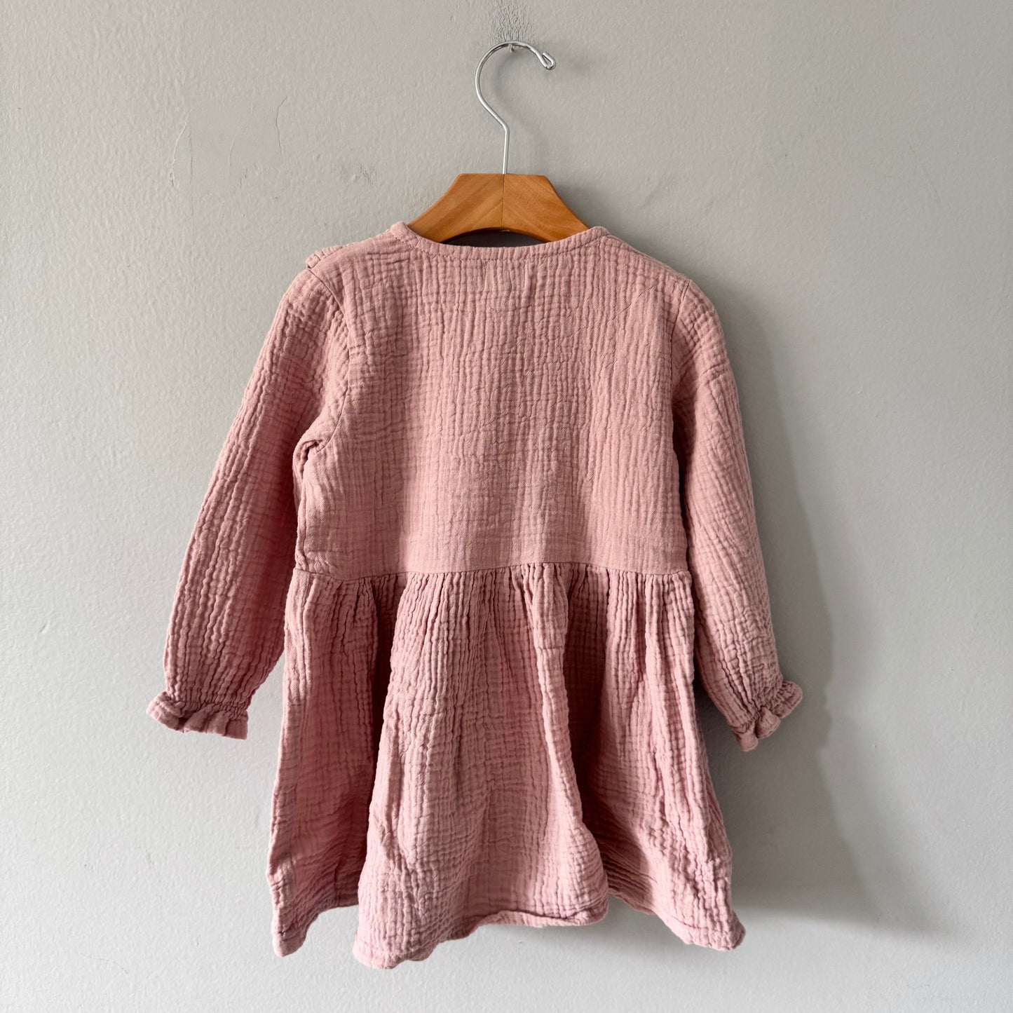 M / Pink muslin dress / 3T