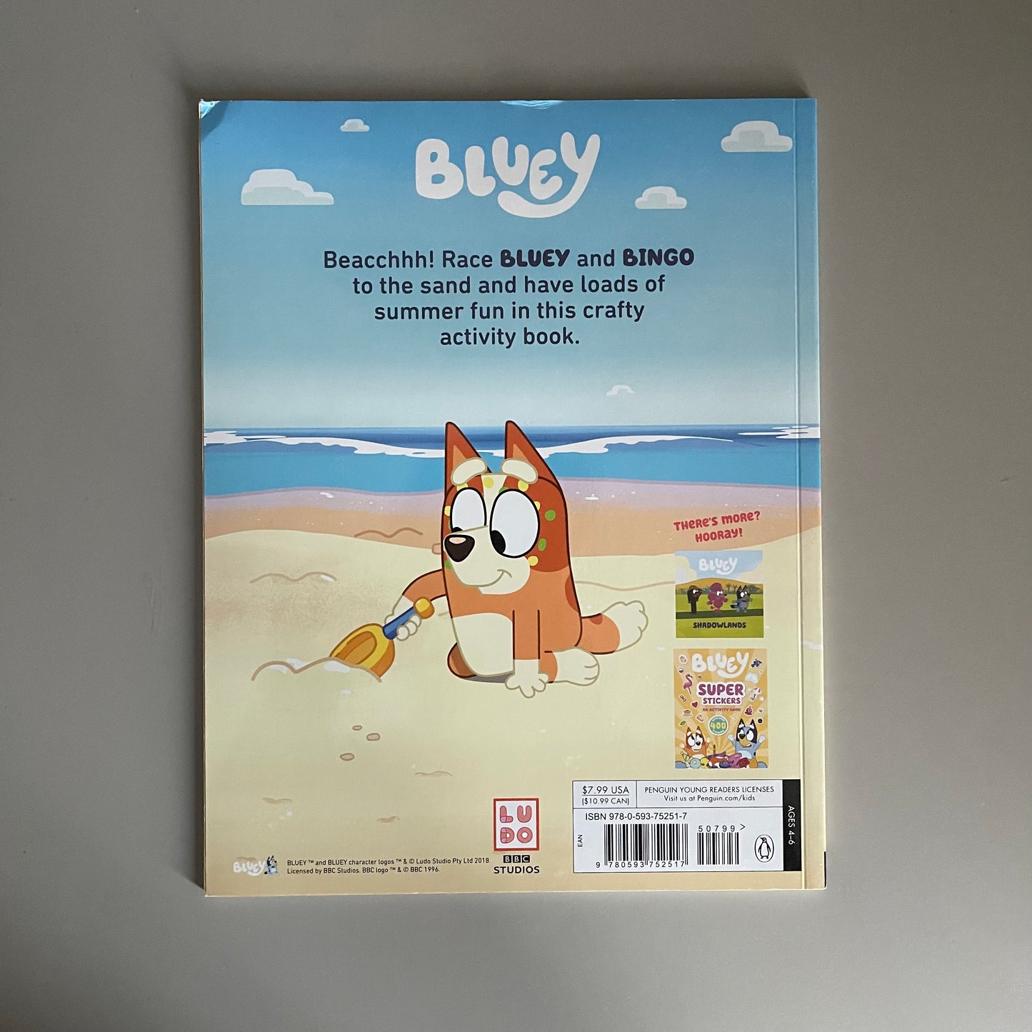 [Brand New] Bluey's Beach - Activity Book
