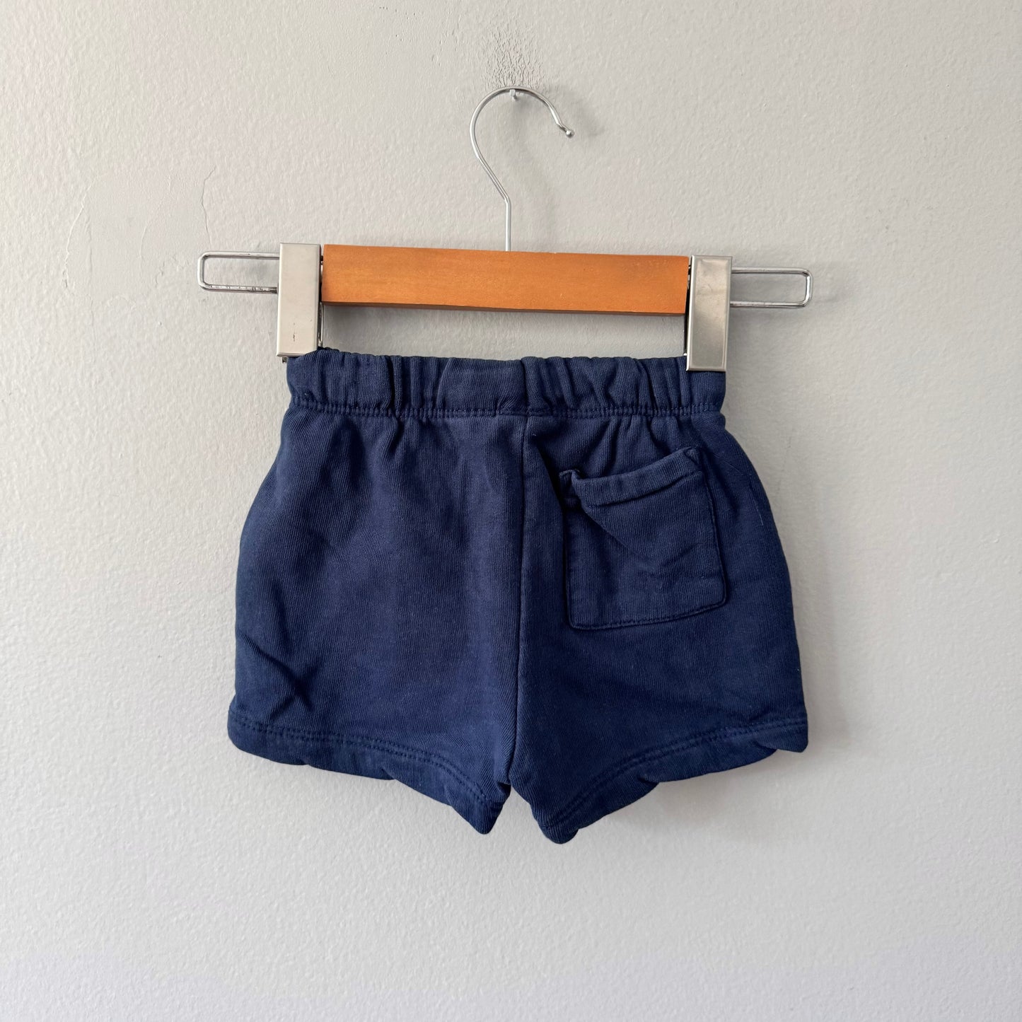 Zara / Navy crew short pants / 18M