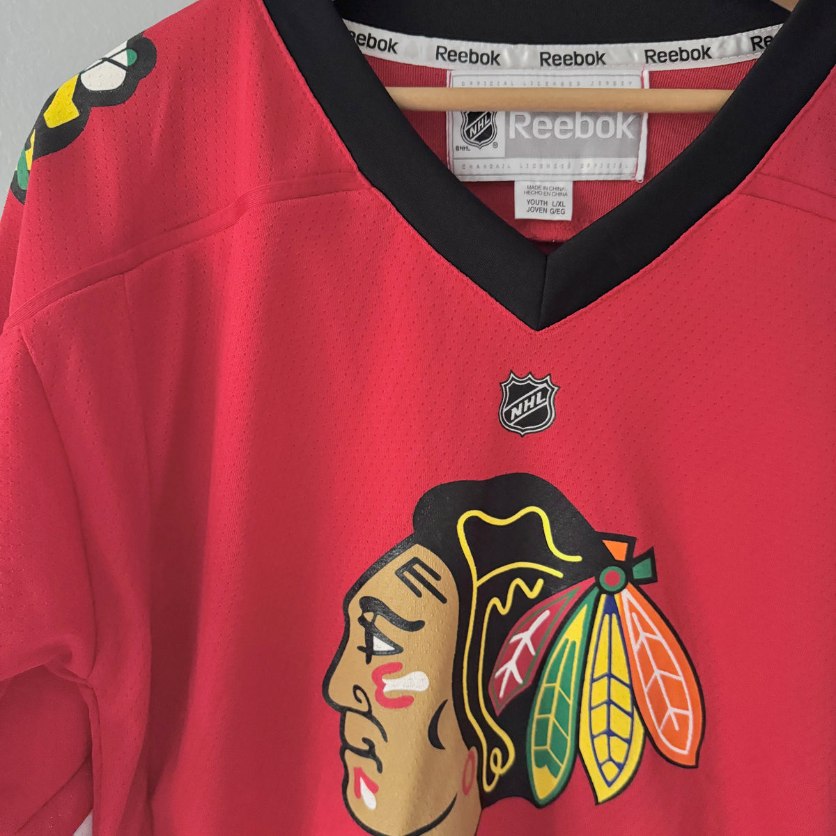 NHL / Chicago jersey / Youth L/XL