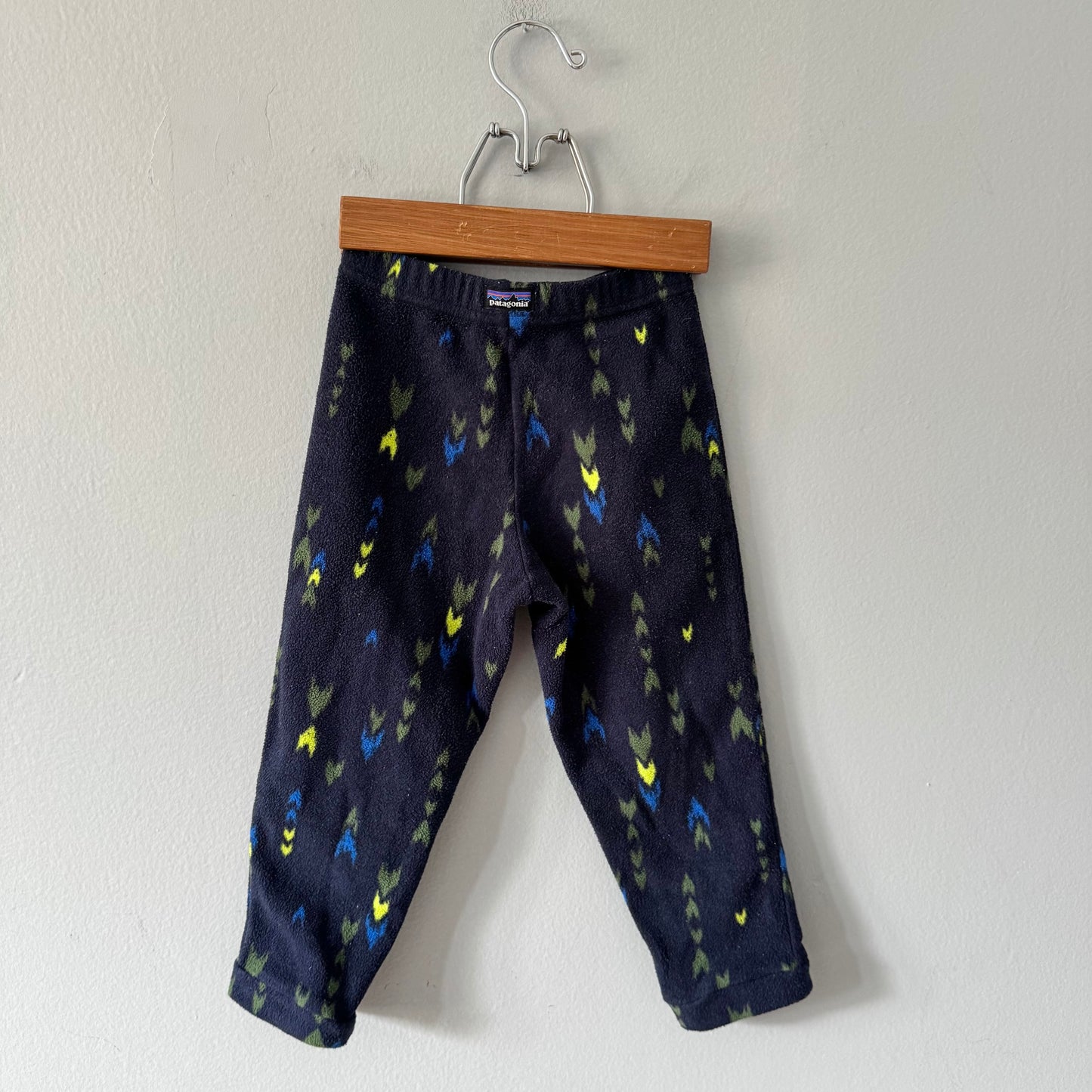 Patagonia / Navy fleece pants / 3T