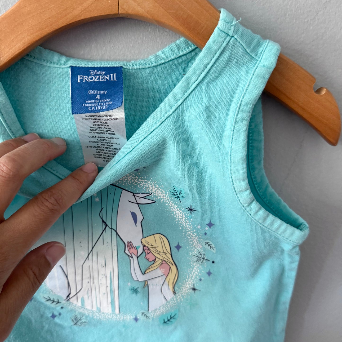 Frozen / Green tank top / 4Y