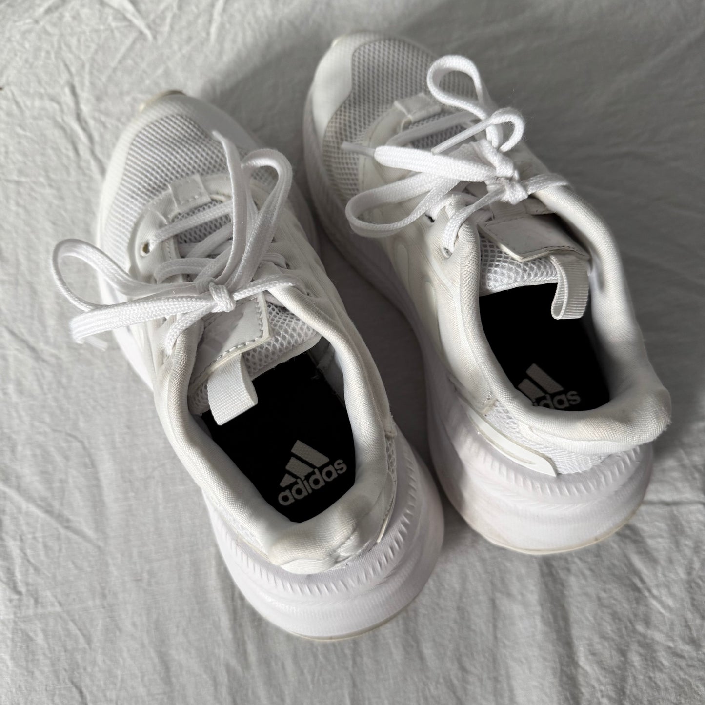 Adidas / Running Shoes / US11