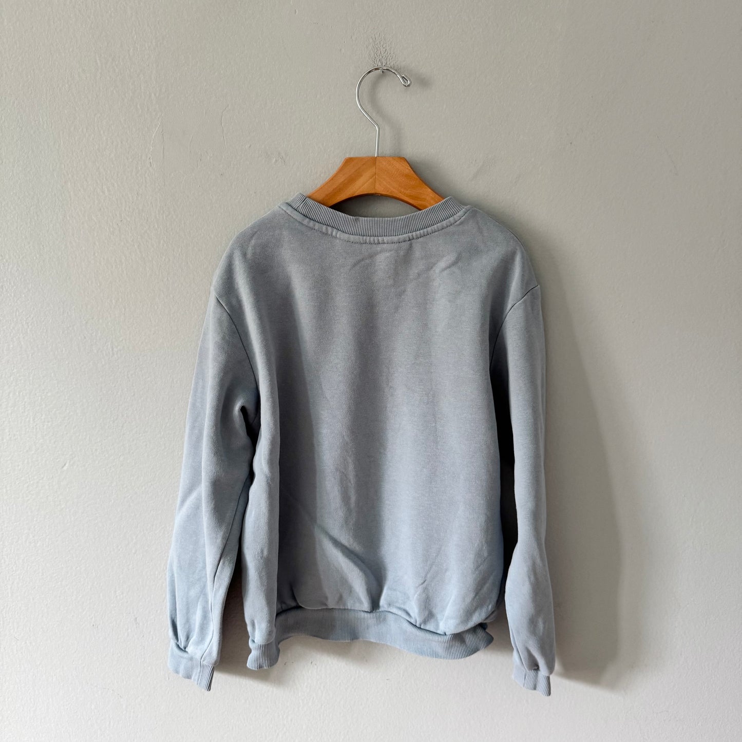 H&M / Smokey blue sweatshirt / 6-8Y