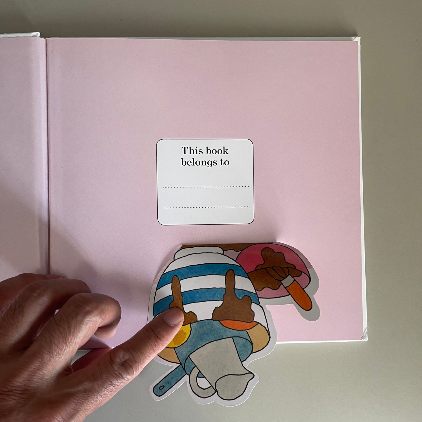 Spot Bakes a Cake / Eric Hill