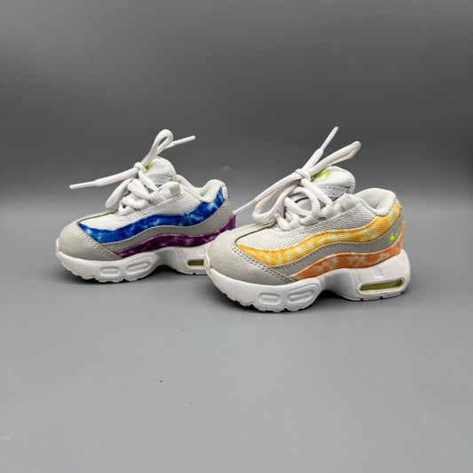 Nike / Air Max 95 / Running Shoes / US6