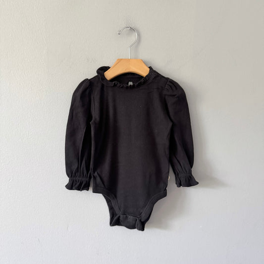 Gap / Black long sleeve ruffle onesie / 18-24M