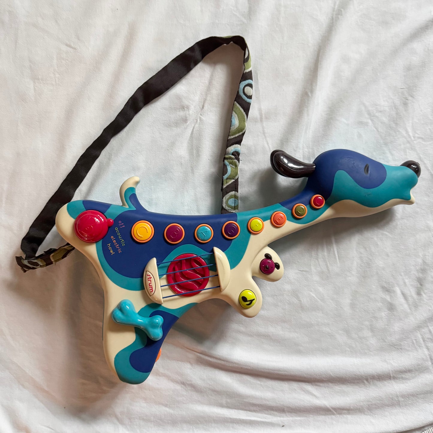 *LOCAL ONLY* B.Toys / Woofer, Hound Dog Guitar