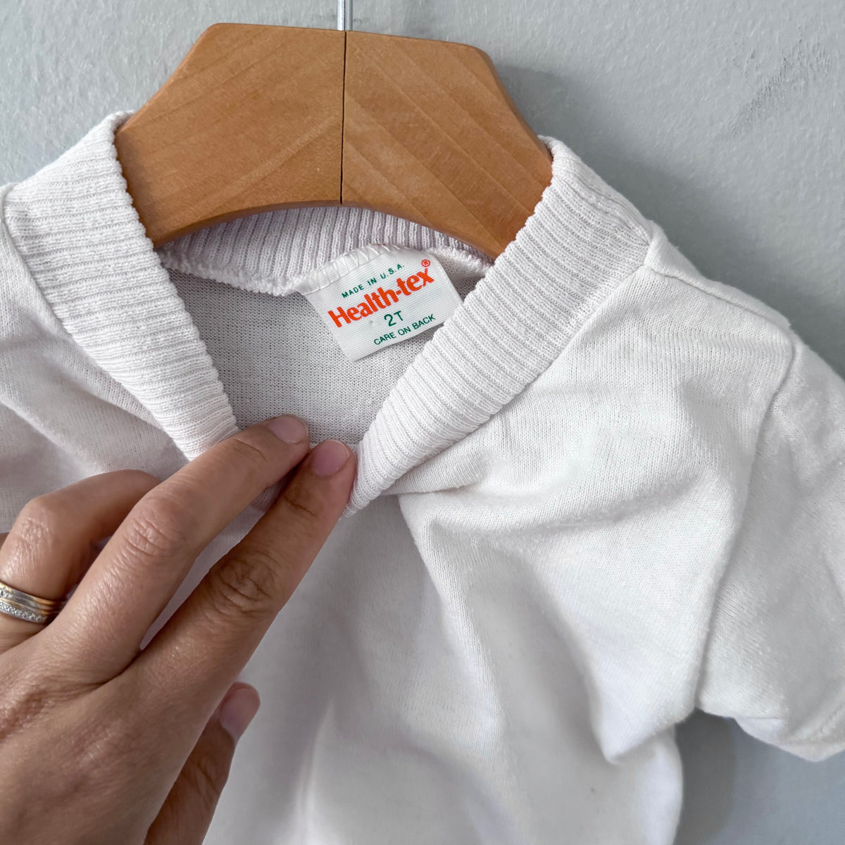 Vintage / White knit short sleeve top / 18-24M