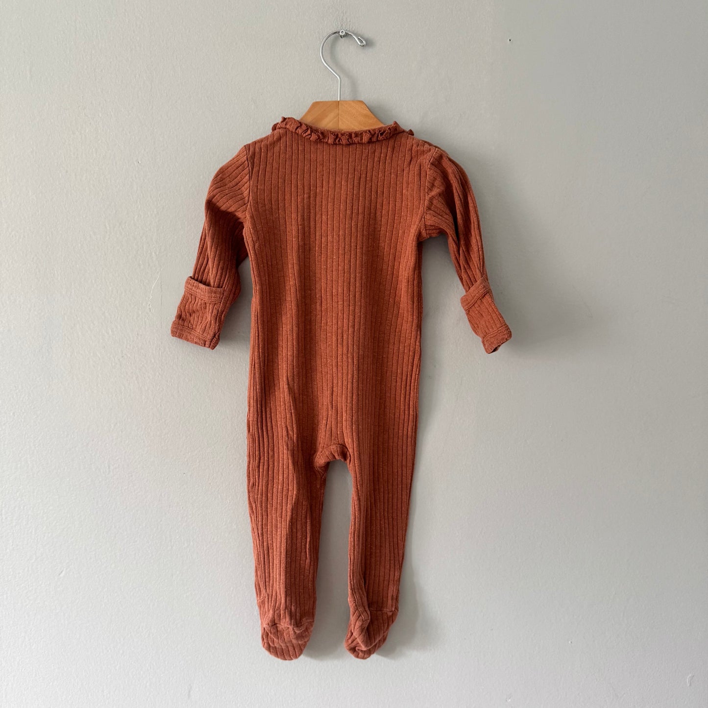 Kate Quinn / Brown ribbed romper / 6-9M