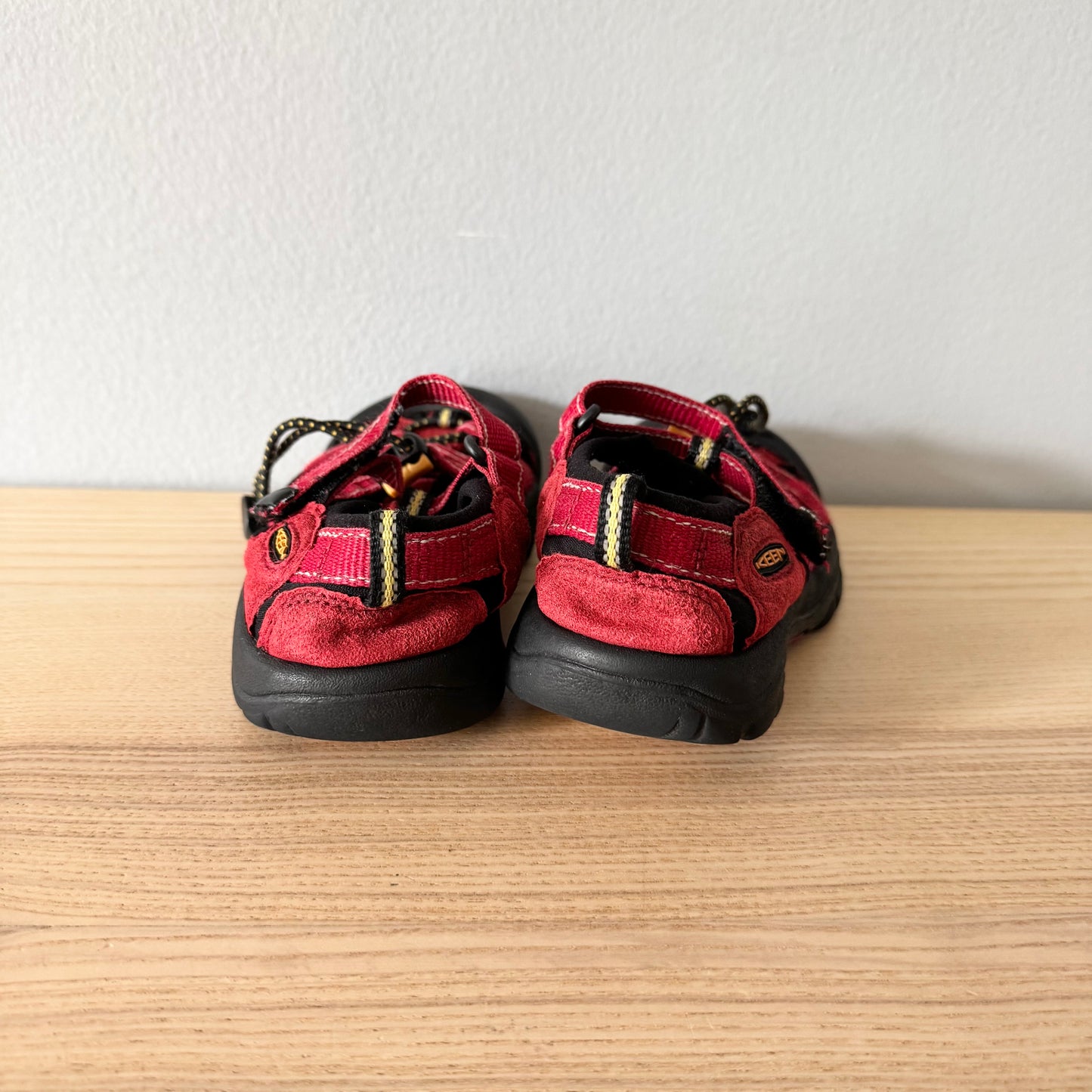 Keen / Sandals / US10