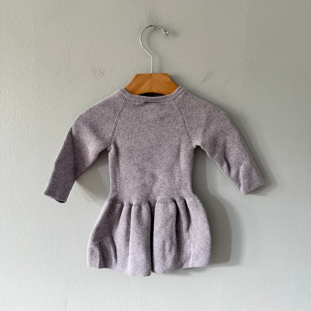 H&M / Purple knit dress / 2-4M