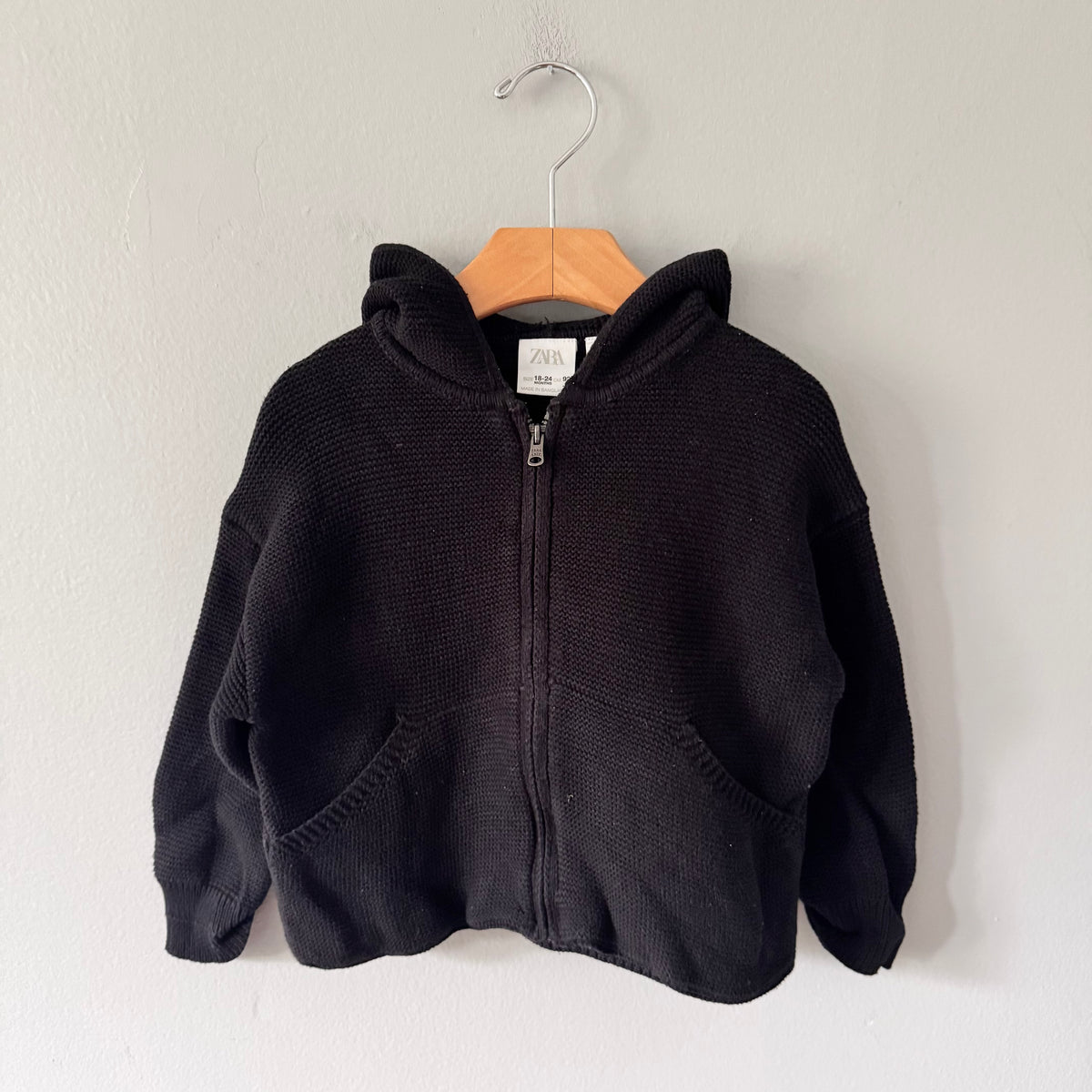 Zara / Black cotton knit zip up hoodie / 18-24M
