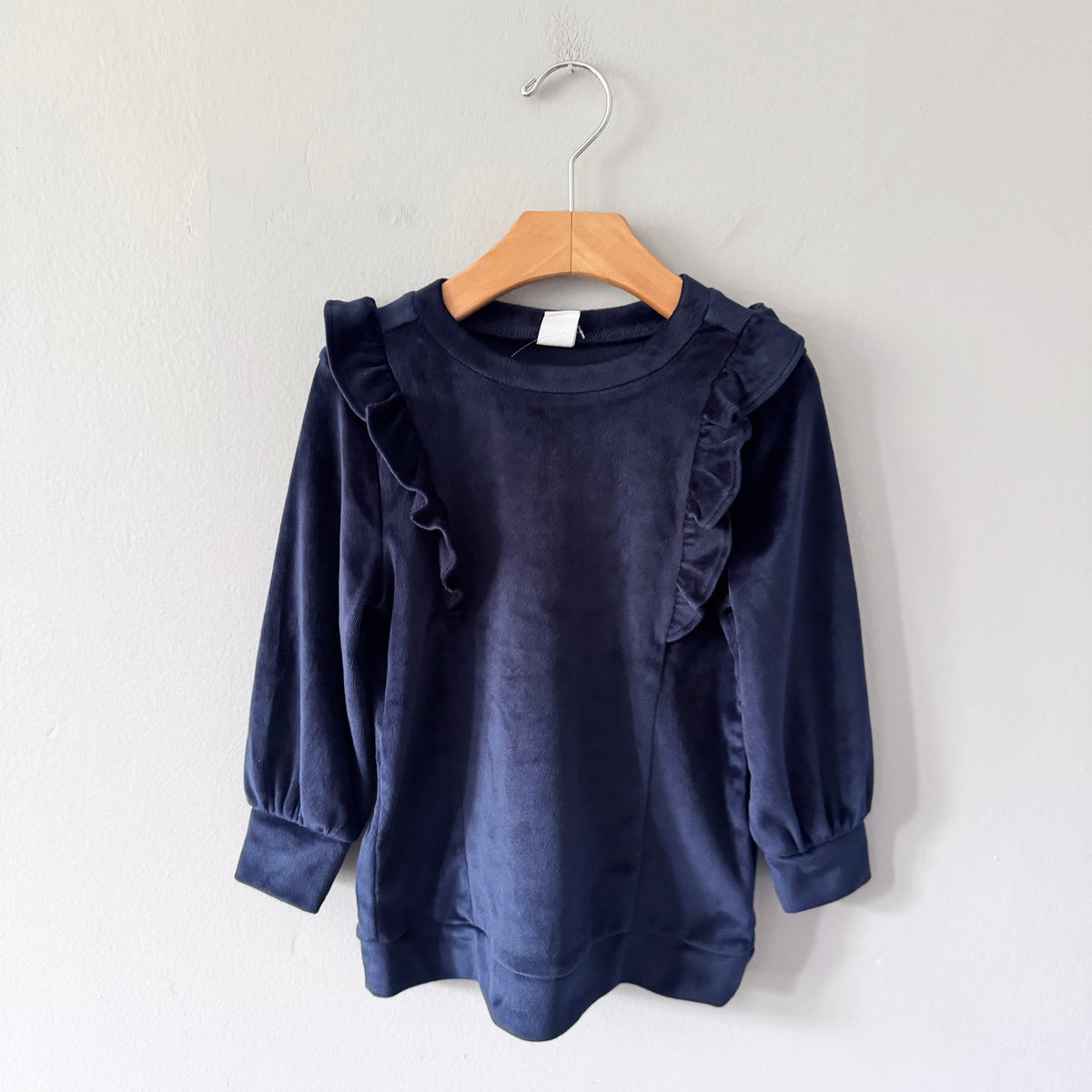 Gap / Black velour top / 3Y
