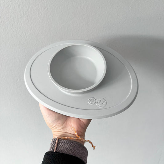 Ezpz / Silicone small plate mat - light grey
