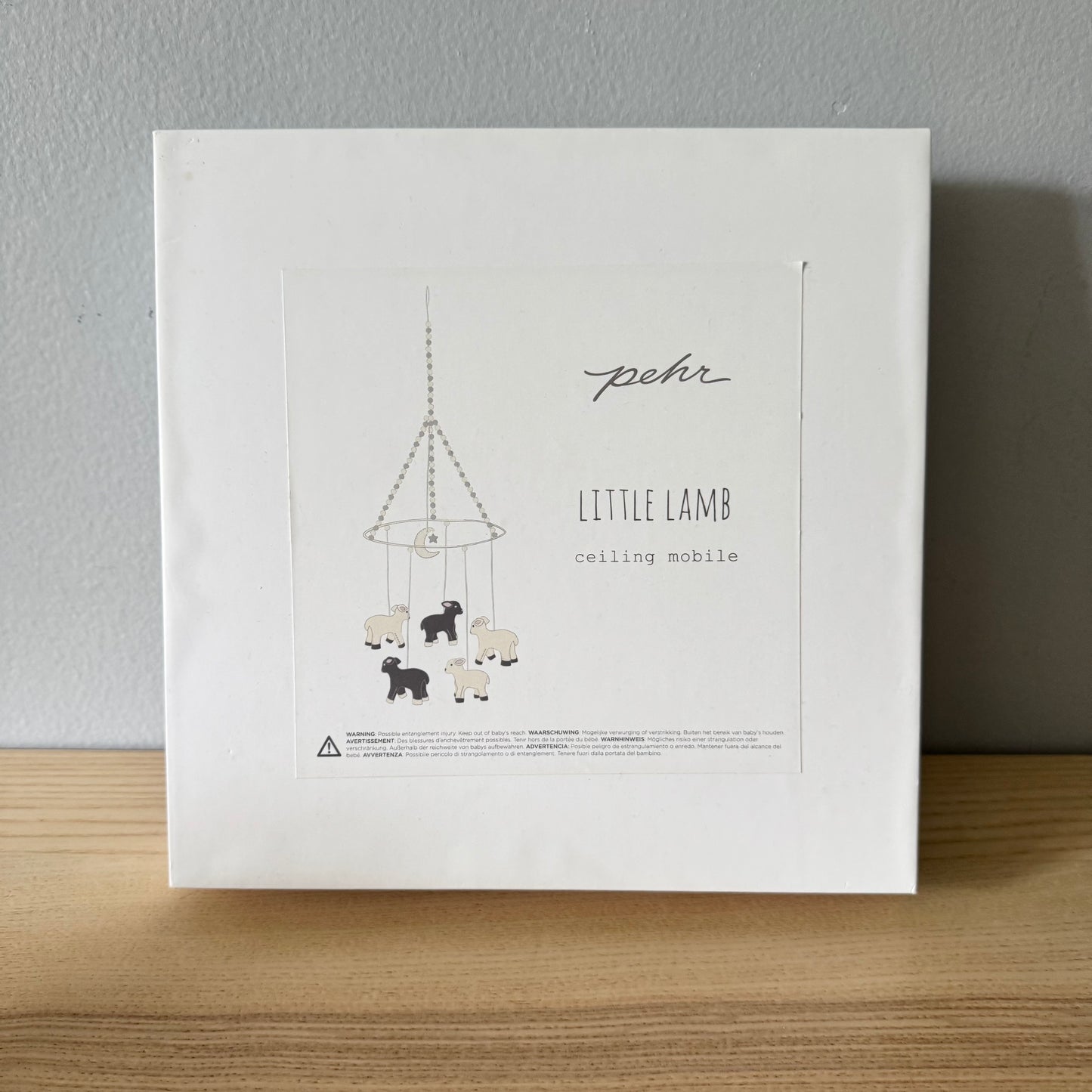 Pehr / Little lamb ceiling mobile