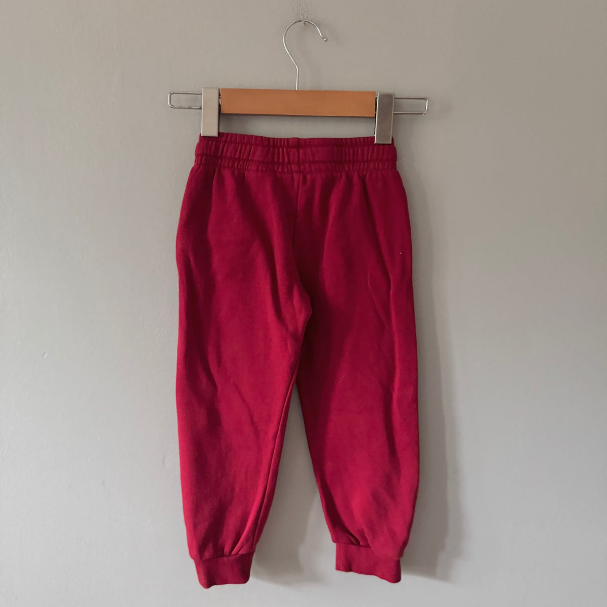 H&M / Red sweatpants / 3-4Y