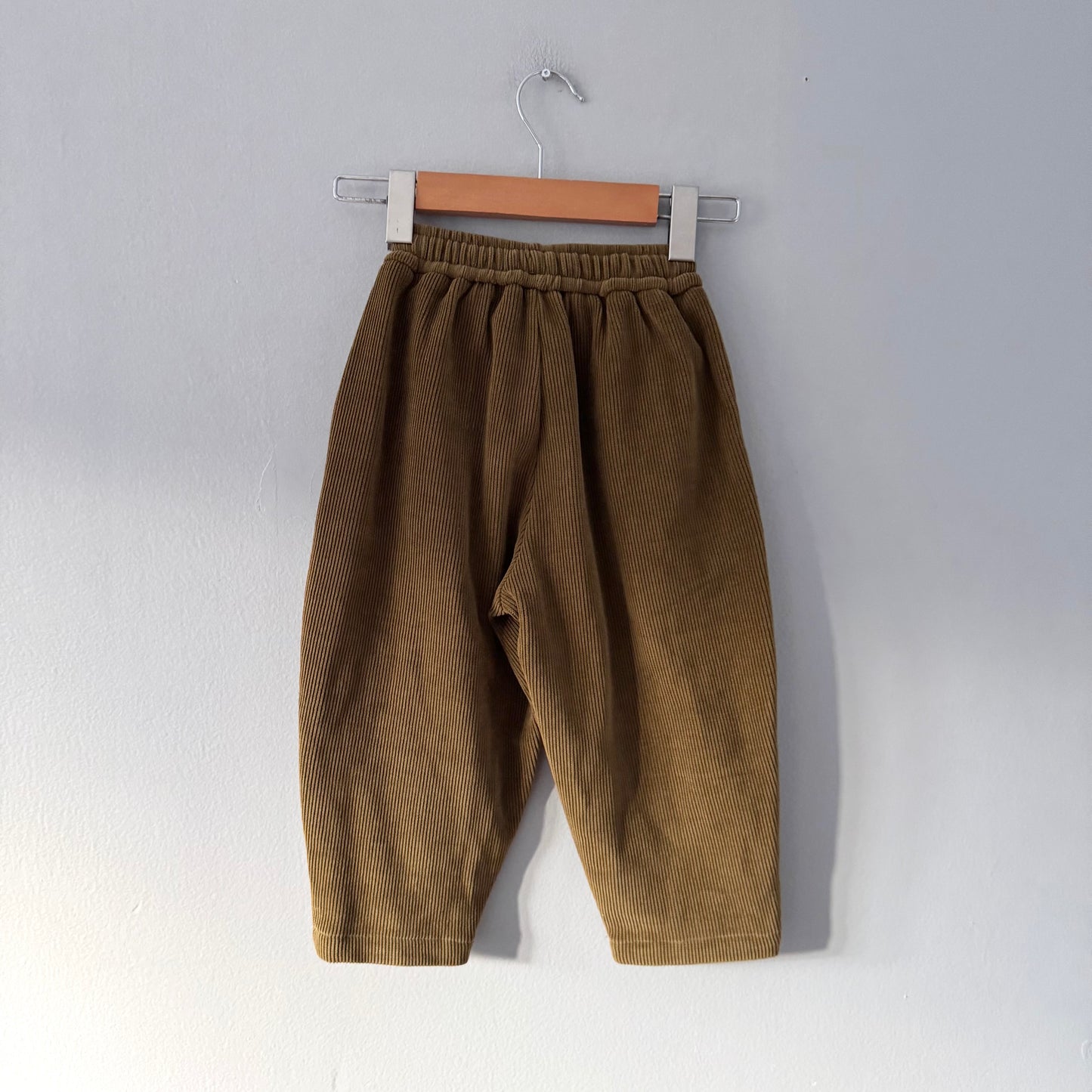 Korean brand	/ Brown corduroy soft pants / 3Y